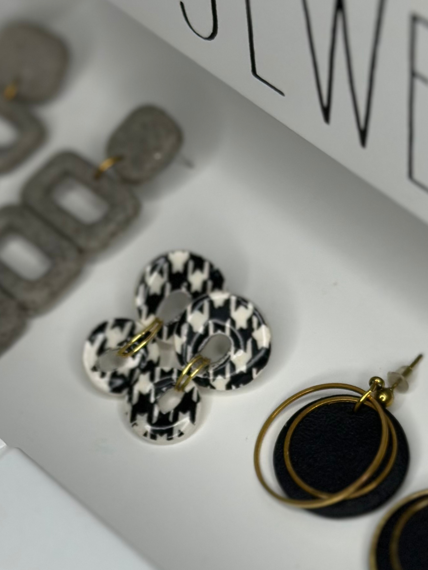 Houndstooth Duo Drops