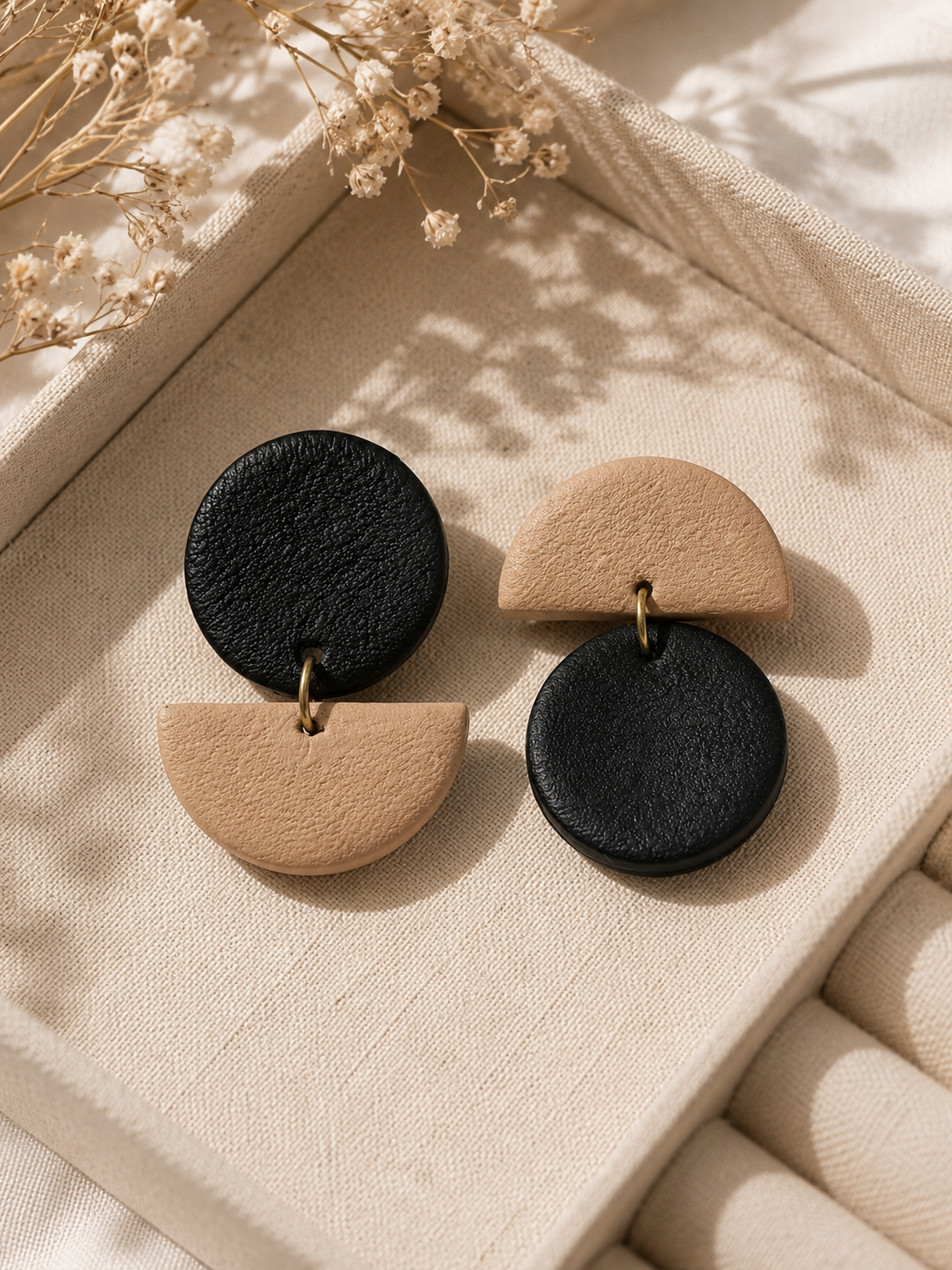 Split Form Dangle Earrings